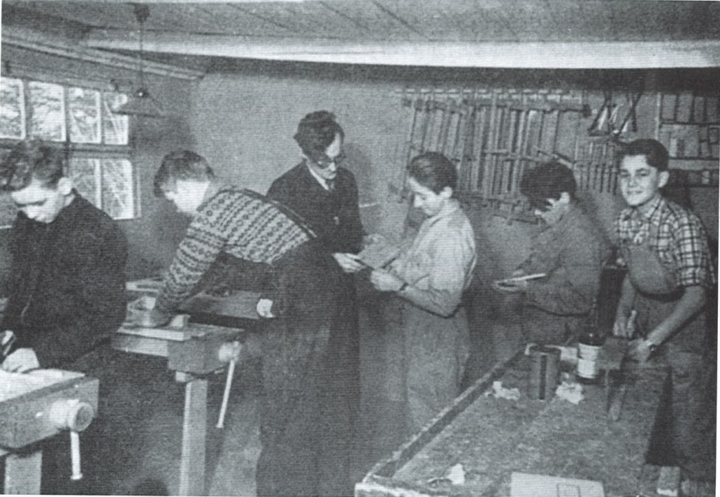 F4 Sløjdtime drenge årsskiftet 1952 NY