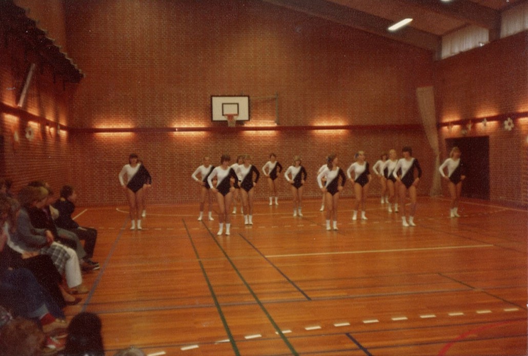 Æ1 Gymnastik 1981 piger